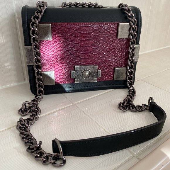 Black and Purple Snake print Crossbody Bag - Picture 1 of 8